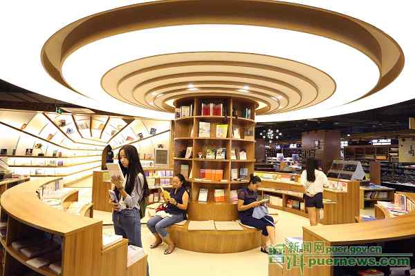BookMall, Oluchi Okere, Joseph Anya