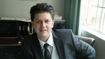 Larry Fink, Thomas Schlebusch , Michael Jordaan , NMRQL Research Company