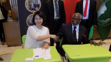 Etunda Farm Primary School Receives Donation from Helmsman Group