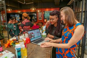 Kasha, E-Commerce for Women