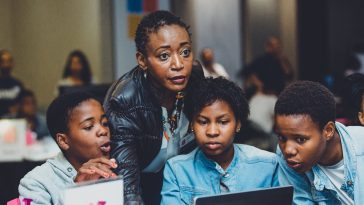 The Kgalema Motlanthe Foundation Empowers Youth through ‘AI in Africa’ Initiatives