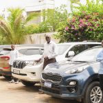 Taxi+with+drivers+(2)