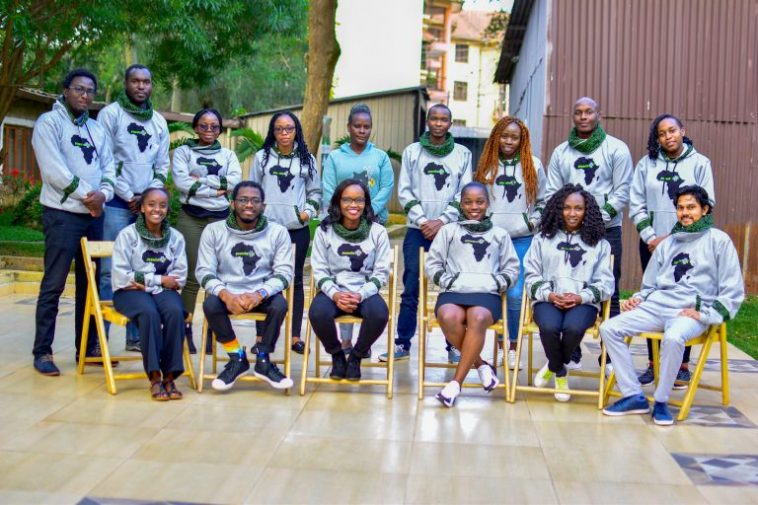 Team_photo_50-768x512